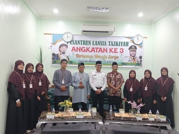 https://padang.go.id/images/1d6keVf76Tznj1ZJxsNbLBQylszcn26DgA4w3UK0.jpg