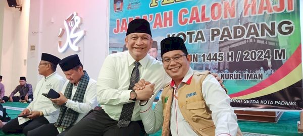 https://padang.go.id/images/2MIhdfWG7oQ7cDhOiOlgPR16Uj9nTeMDIJ50QcYX.jpg