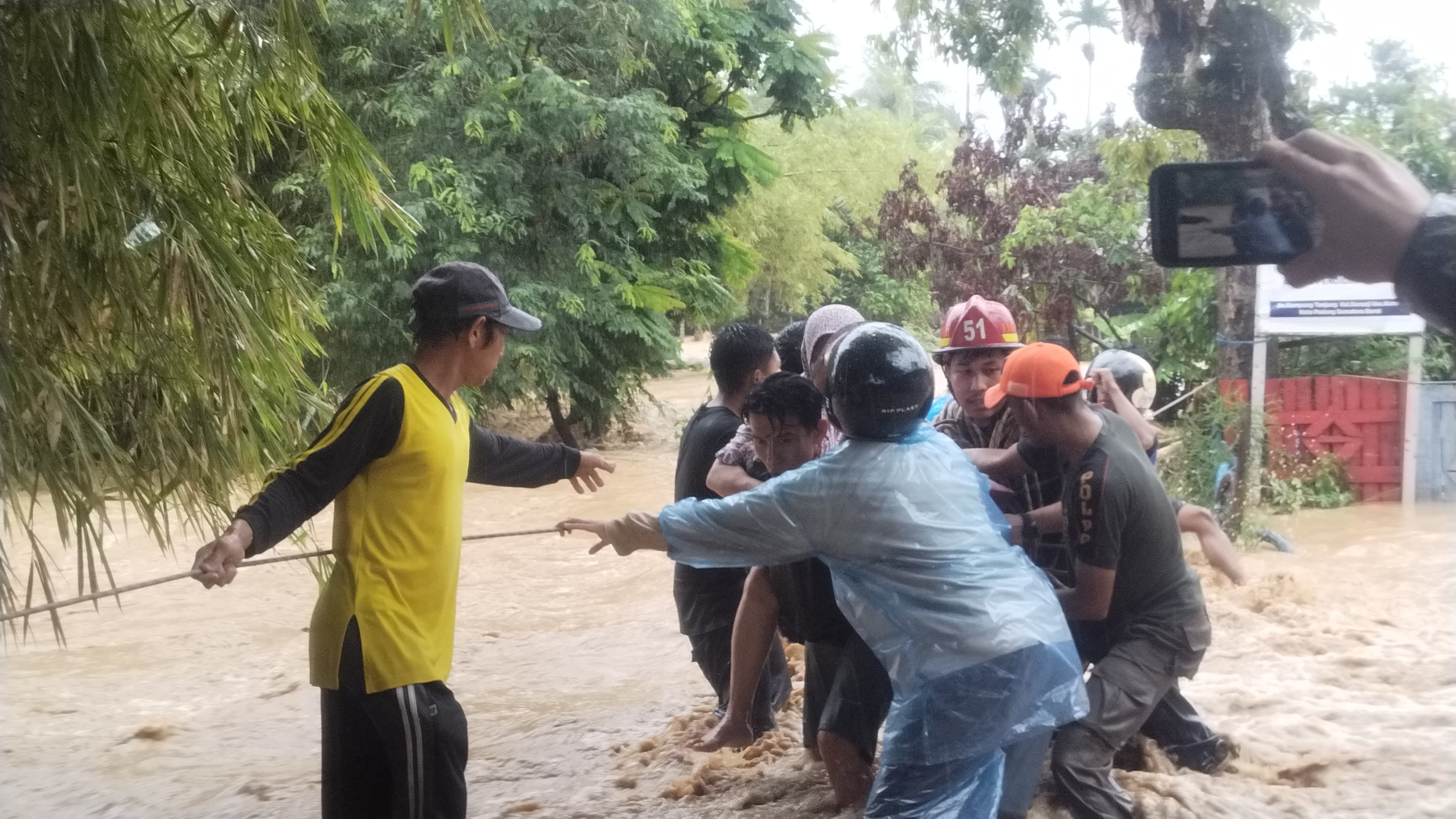 https://padang.go.id/images/4uWyS6QIkldq90SEB10ePB17KctGWsU60ePG3SBg.jpg