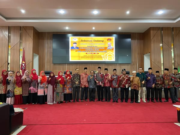 https://padang.go.id/images/91gICyEsK6A4LmufiNIMU8Dpl53KaRXqgKw5N2Op.jpg