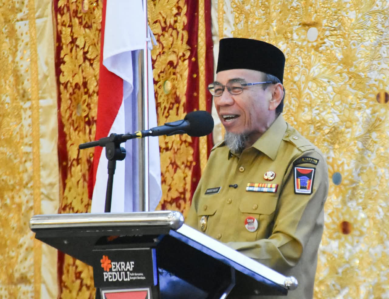 https://padang.go.id/images/A9TUk8aYDEAhWz5AbEvSzXtGjX8giPoqbp5HeKiN.jpg