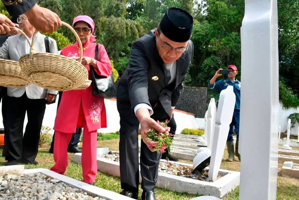 https://padang.go.id/images/HDKDJ0qGi50J8prQmpx5jOjSf9EOne6uGtpBvQpM.jpg