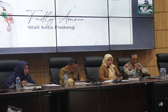 https://padang.go.id/images/IubmOcDdO6teYSO2BV6Q1EaeRsKnr77yDYYYOSkE.jpg