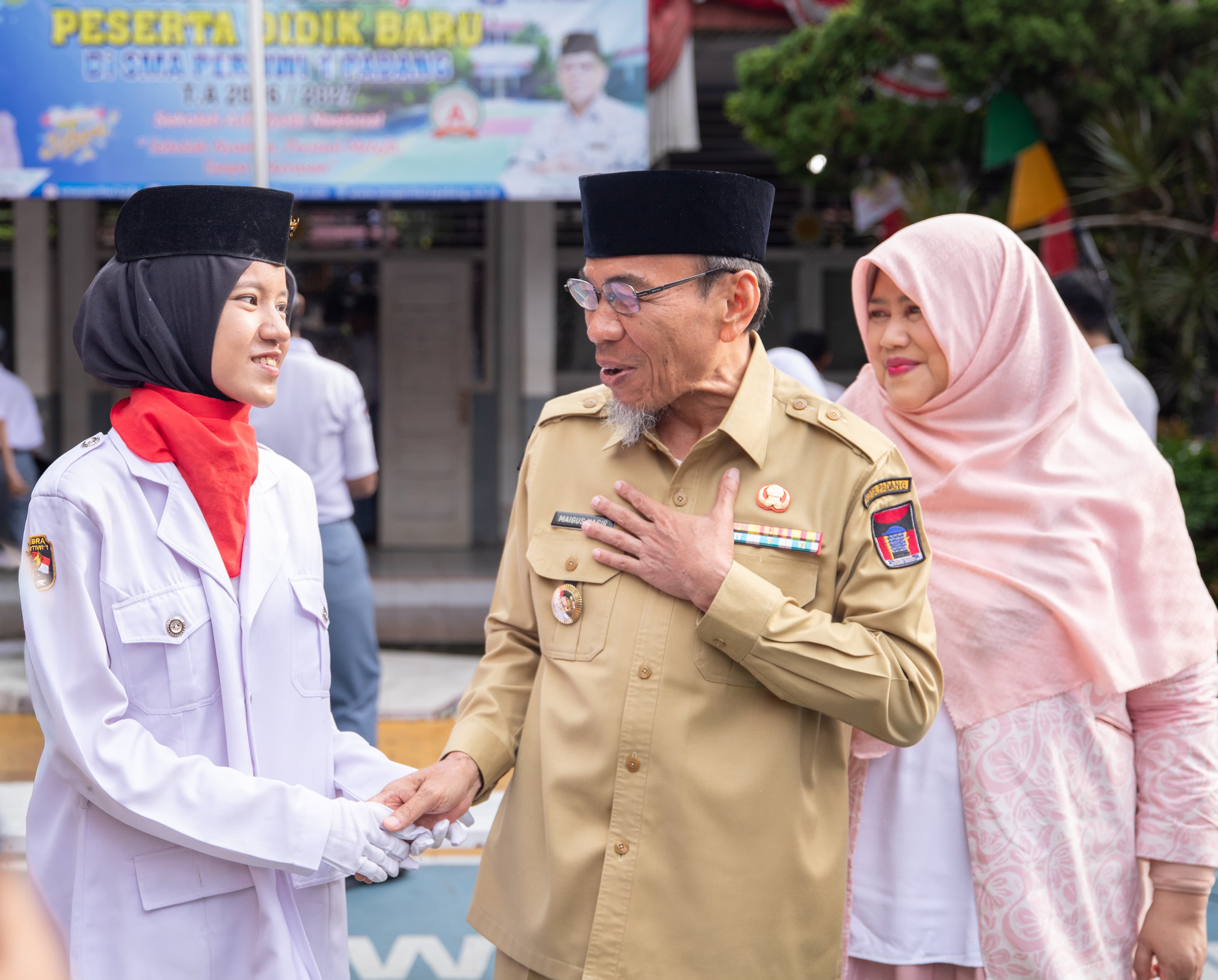 https://padang.go.id/images/Ja2lUXsheov014273sH0IXqFpWiHwQ4Aib88Xdle.jpg