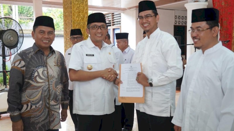 https://padang.go.id/images/Md4fZI2YLLHpmYZxquf10zPS90pBgurXJyCTtOnQ.jpg