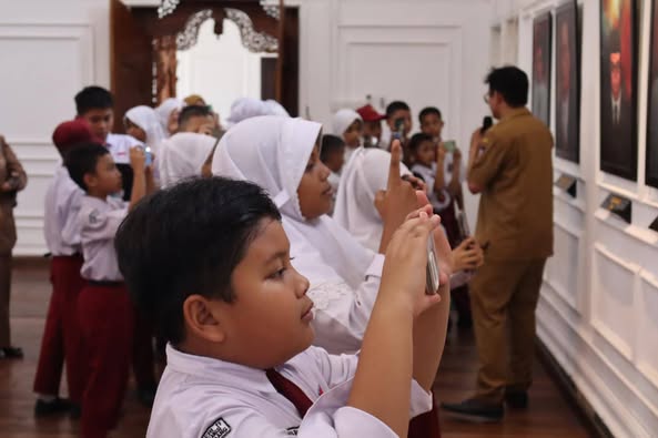 https://padang.go.id/images/QBkmXHe33voYx53zKccVpbxSvicPRmNMDcTY485u.jpg