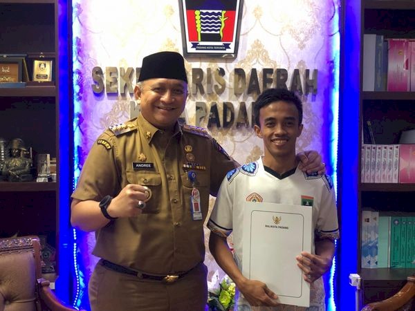 https://padang.go.id/images/QKoqLwofIrOGZAtlD9XmQHaIpk7se2EynCGRmnOj.jpg