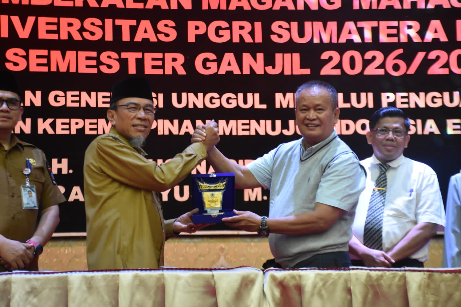 https://padang.go.id/images/e0mOyLwMY2Wsx1wb2rbu7rH29kazebS39EP7rZ2X.jpg