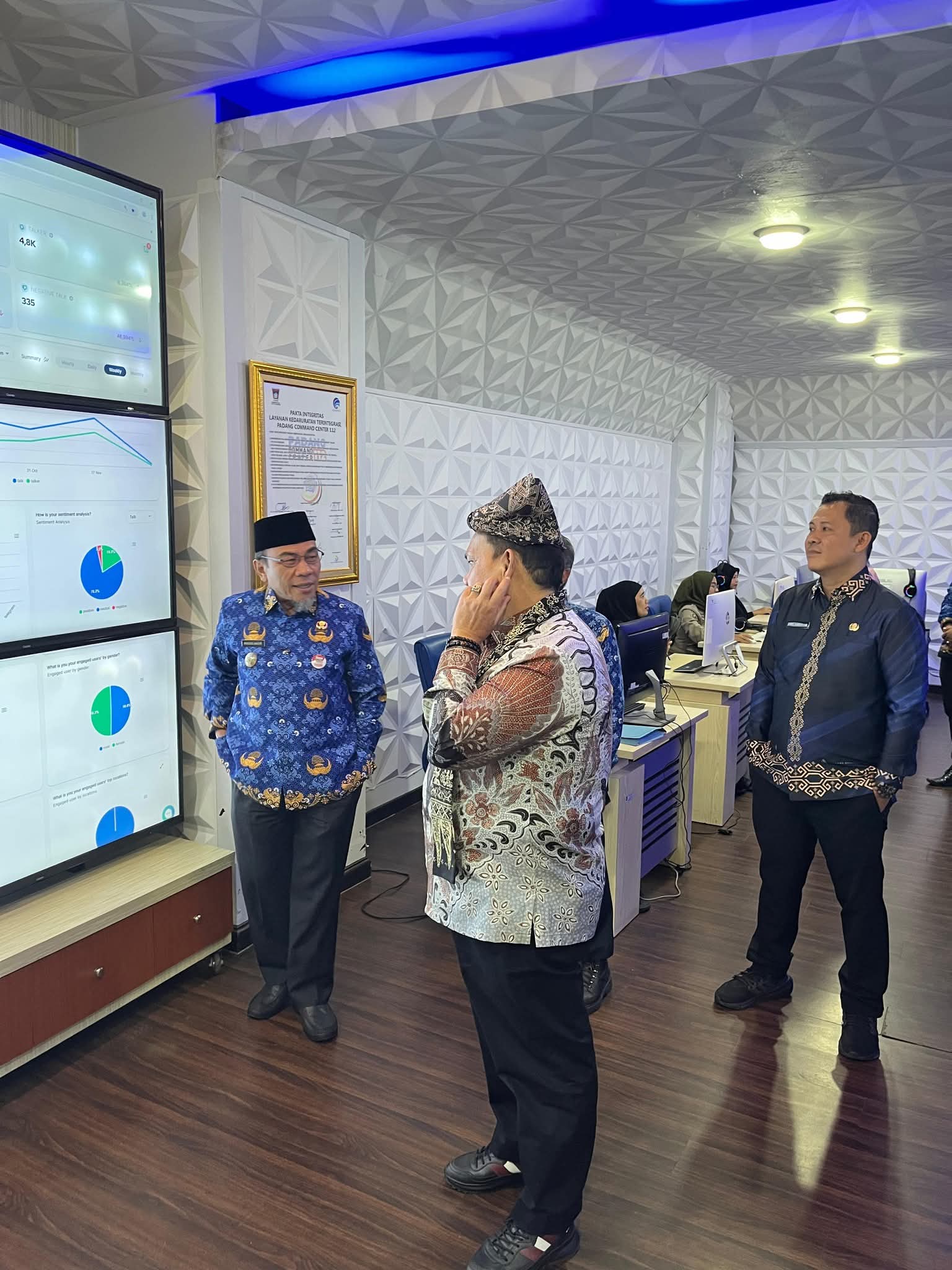 https://padang.go.id/images/nVfKZJLUVciMoa39zIq9tdyJnTR4ROfci6lCj2pZ.jpg