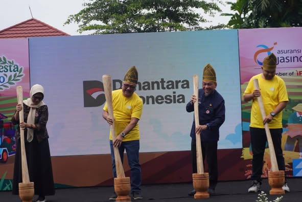 https://padang.go.id/images/pvXN2ADVwfdxWN0mDRl70tj22Qd7PTzAP3Uy8akP.jpg