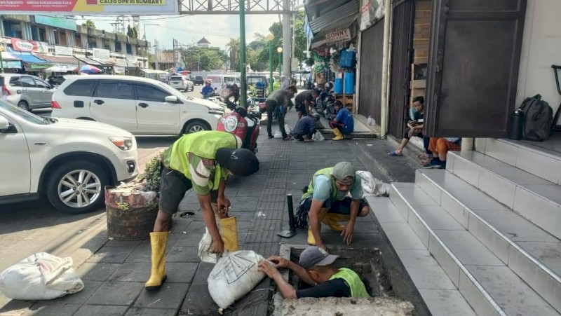 https://padang.go.id/images/td38BQTDEKkLAjb2zGsdVqXZMmIi5LbA70BKywgj.jpg