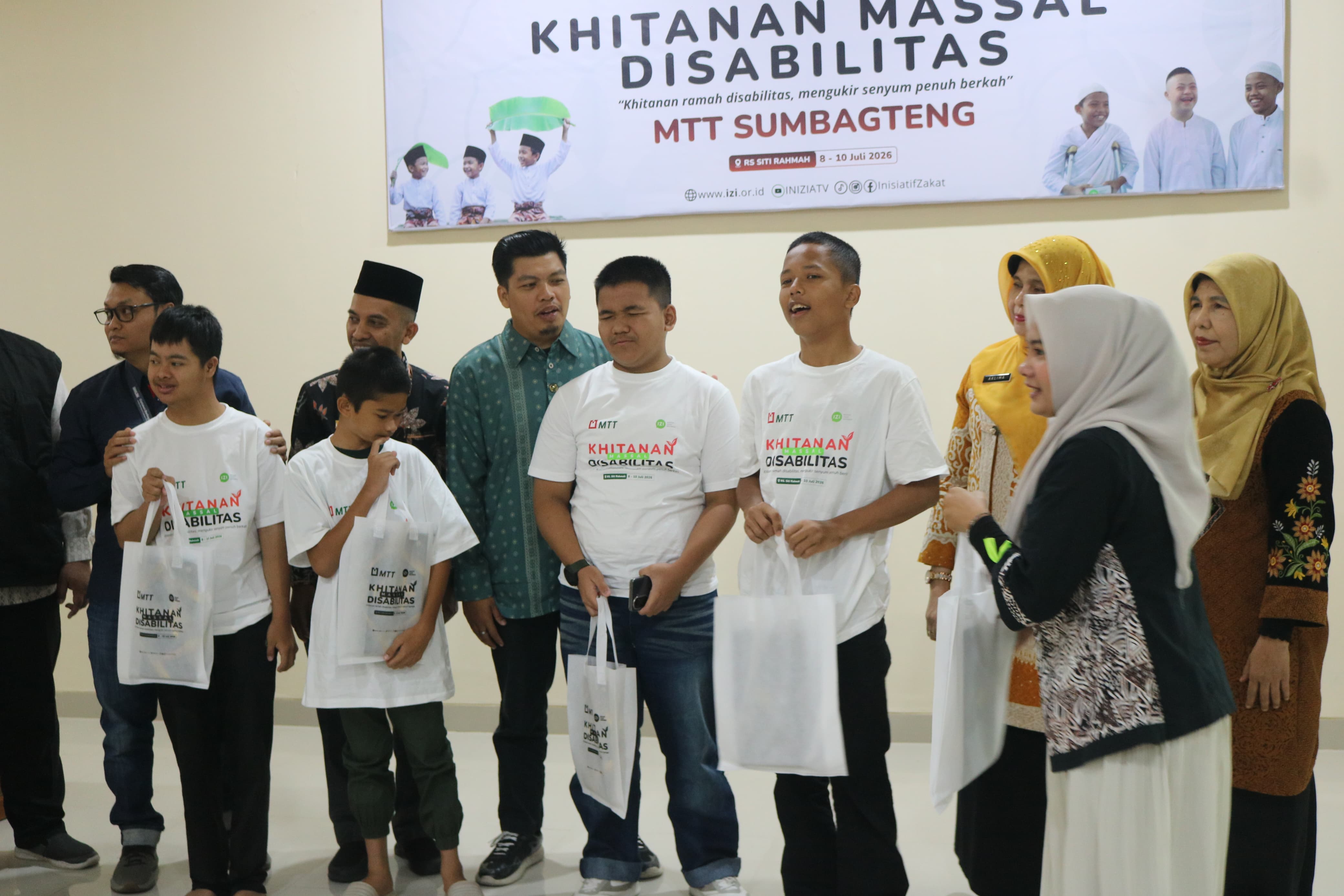 https://padang.go.id/images/xJjzDJlURl63hZ6Ivm7L7OC9UcQmUlqd8KSWFv11.jpg