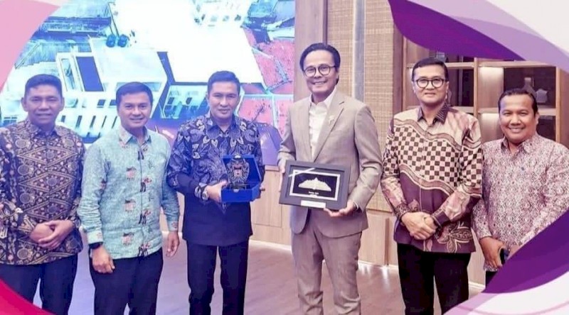 https://padang.go.id/images/xuO2GKGDWPHQLuIhxwqjRgqZiza7ckeWGm3aYUXY.jpg